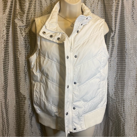 GAP White Puffer Vest Size Small Missing Hood - Picture 4 of 13